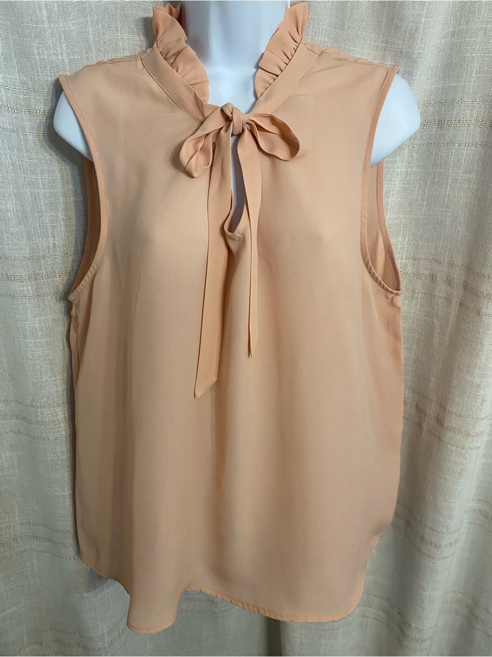 ELLE Peach Pink Ruffle Neck Tie Sleeveless Keyhole Chiffon Blouse L